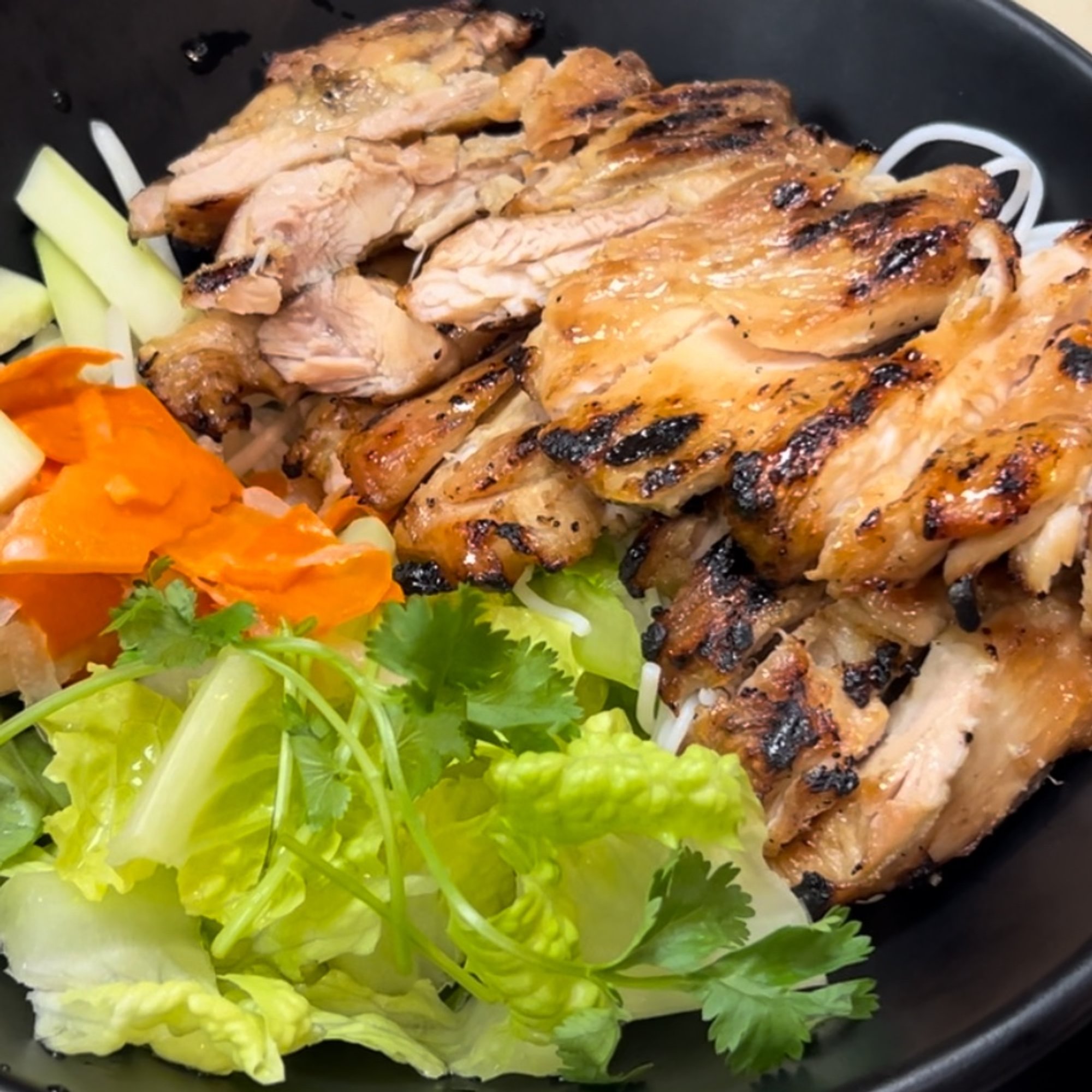 VB1. Grilled Chicken Vermicelli