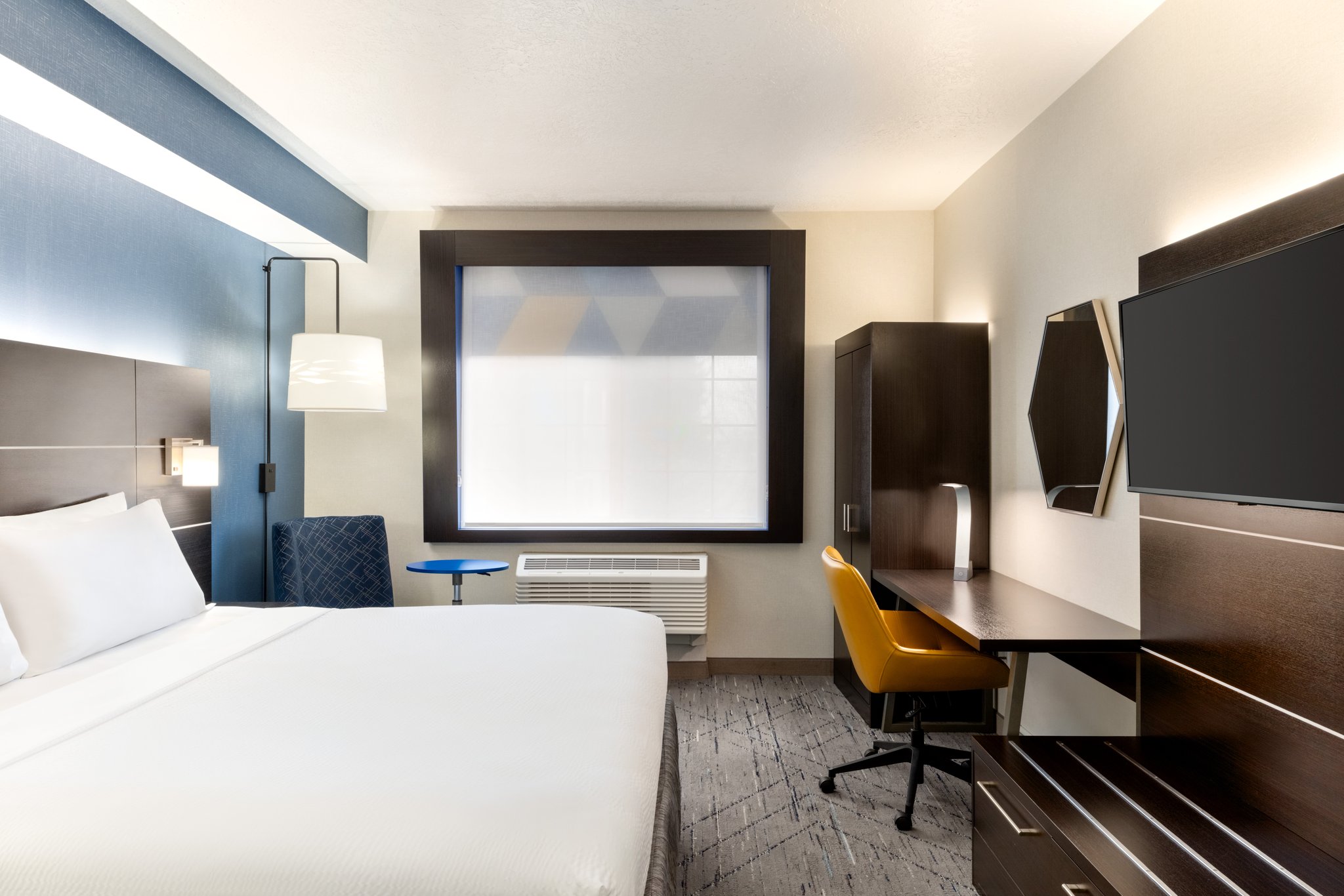 Holiday Inn Express & Suites Eugene Downtown - University by IHG Image
