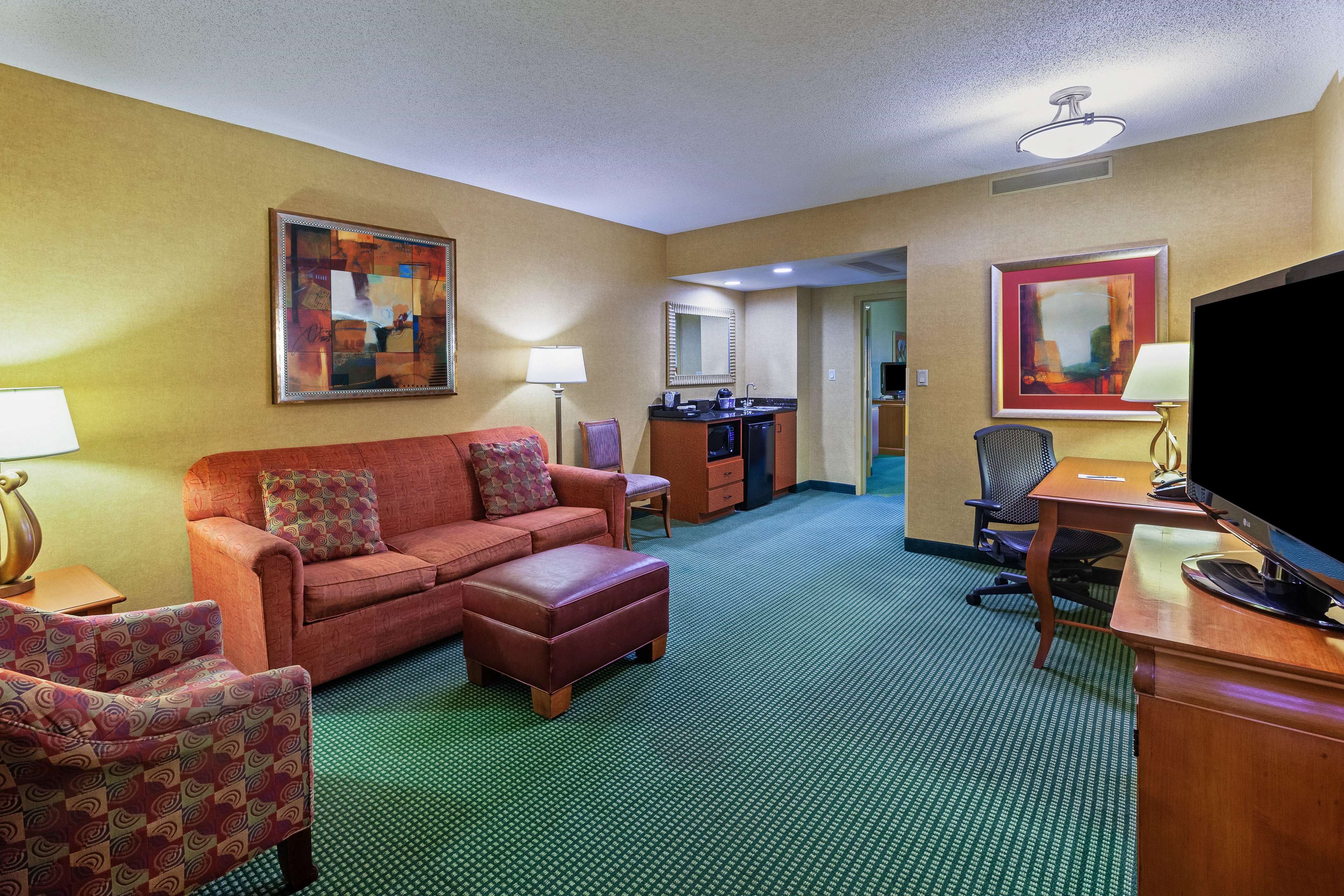 Embassy Suites by Hilton Greensboro Airport Photo