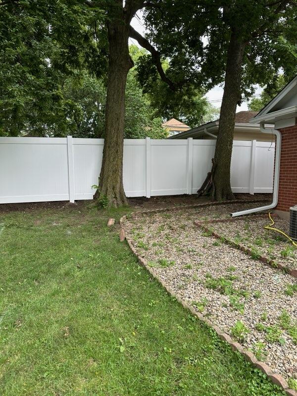 Top Rail Fence Naperville Image