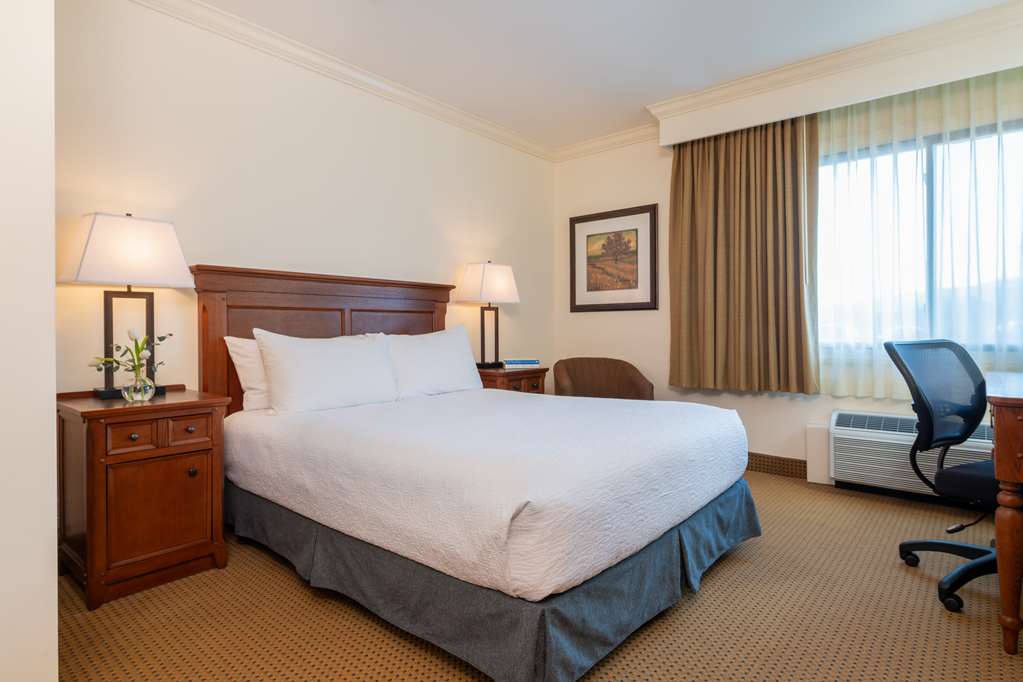 Best Western Plus Waterbury - Stowe Image