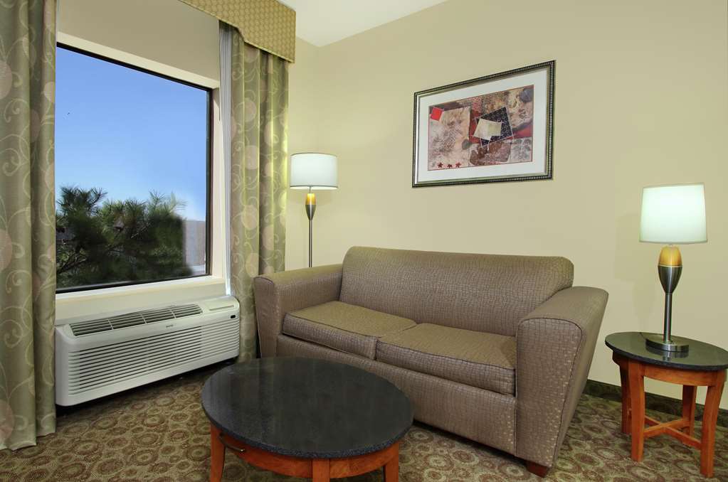 Hampton Inn & Suites Buffalo Image