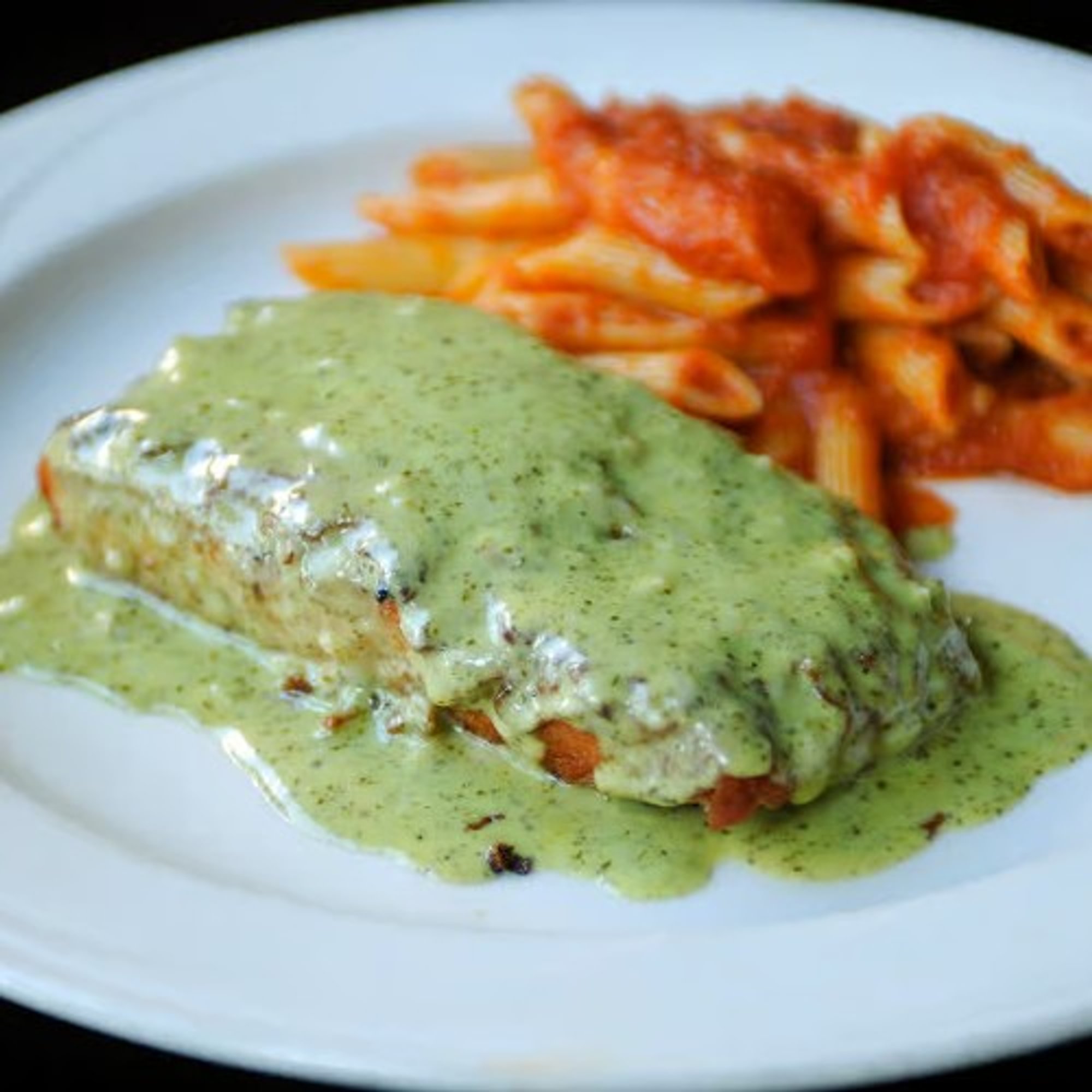 Salmone In Crosta Con Pesto