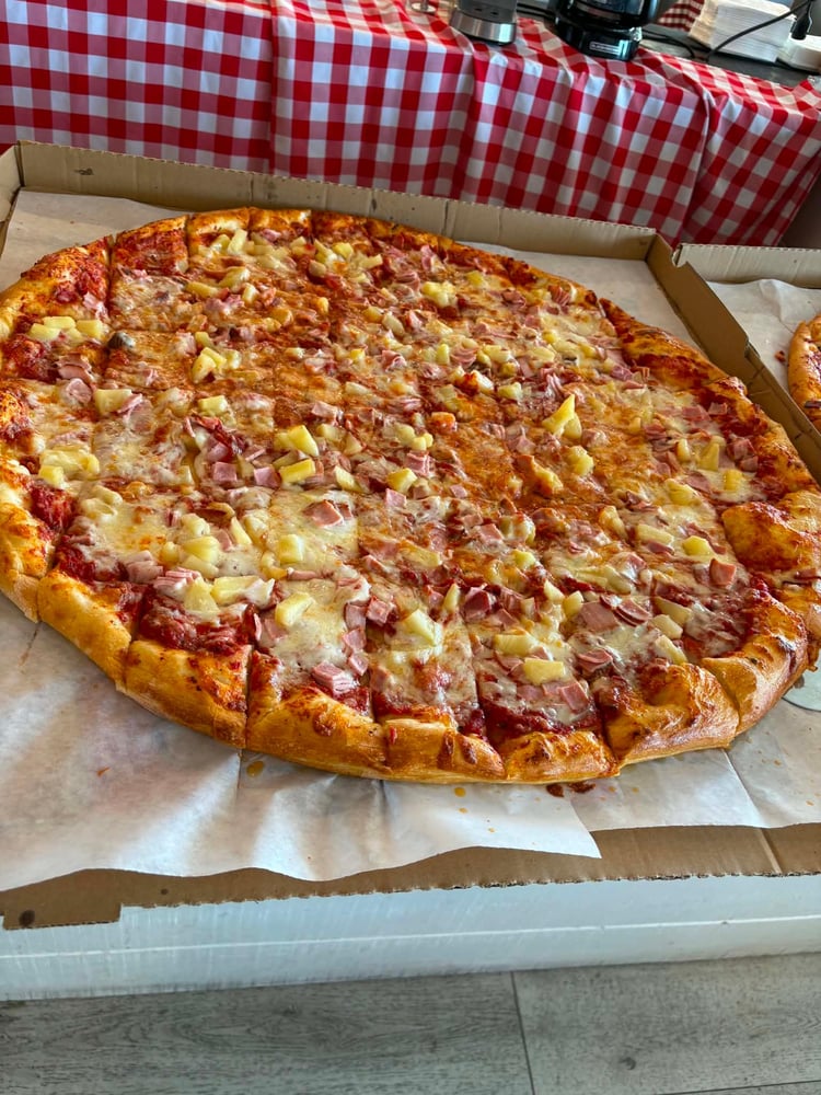 Hawaiian Pizza