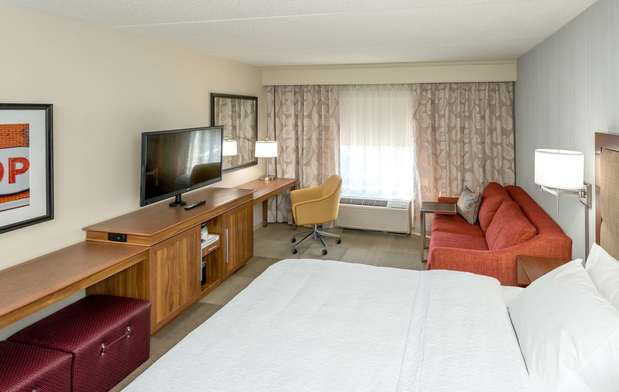 Images Hampton Inn Omaha Airport