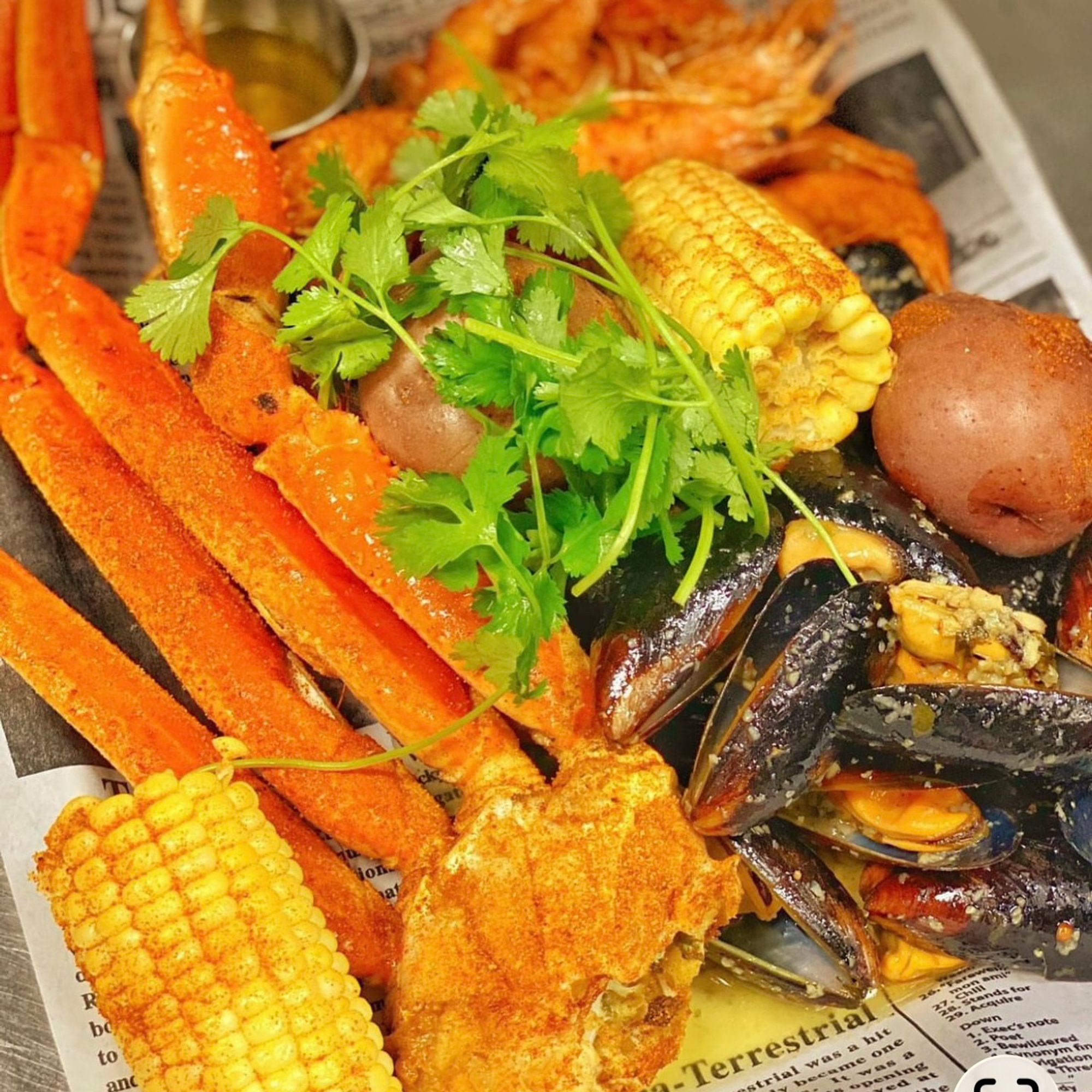 BBQ Snow Crab Combo