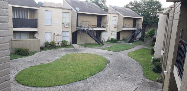 Images Windsor Park Apartments