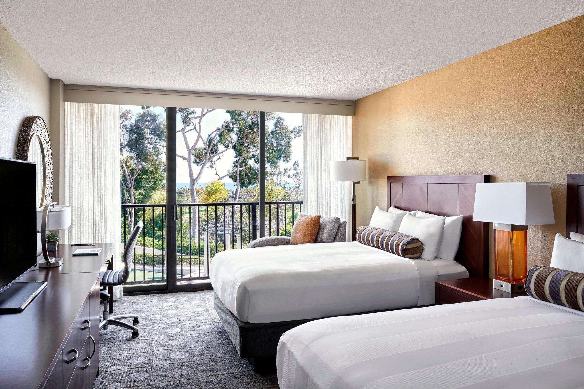 Newport Beach Marriott Hotel & Spa Photo