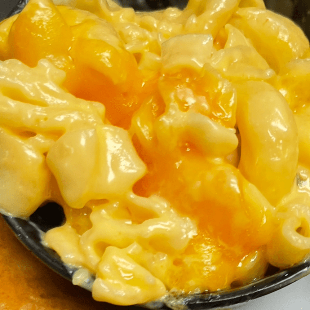MAMA'S MAC