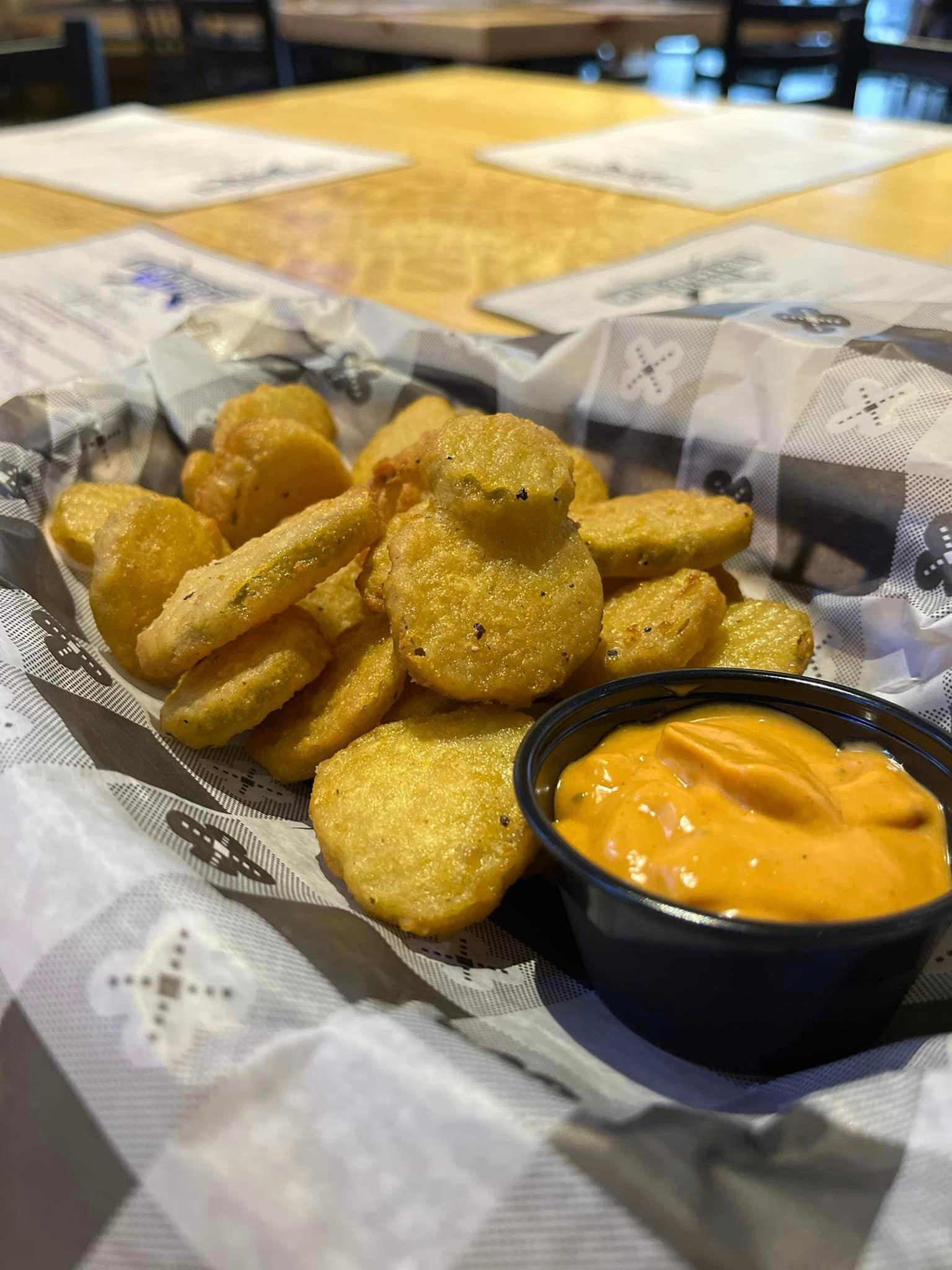 Fried Pickles App w/ Pub Sauce