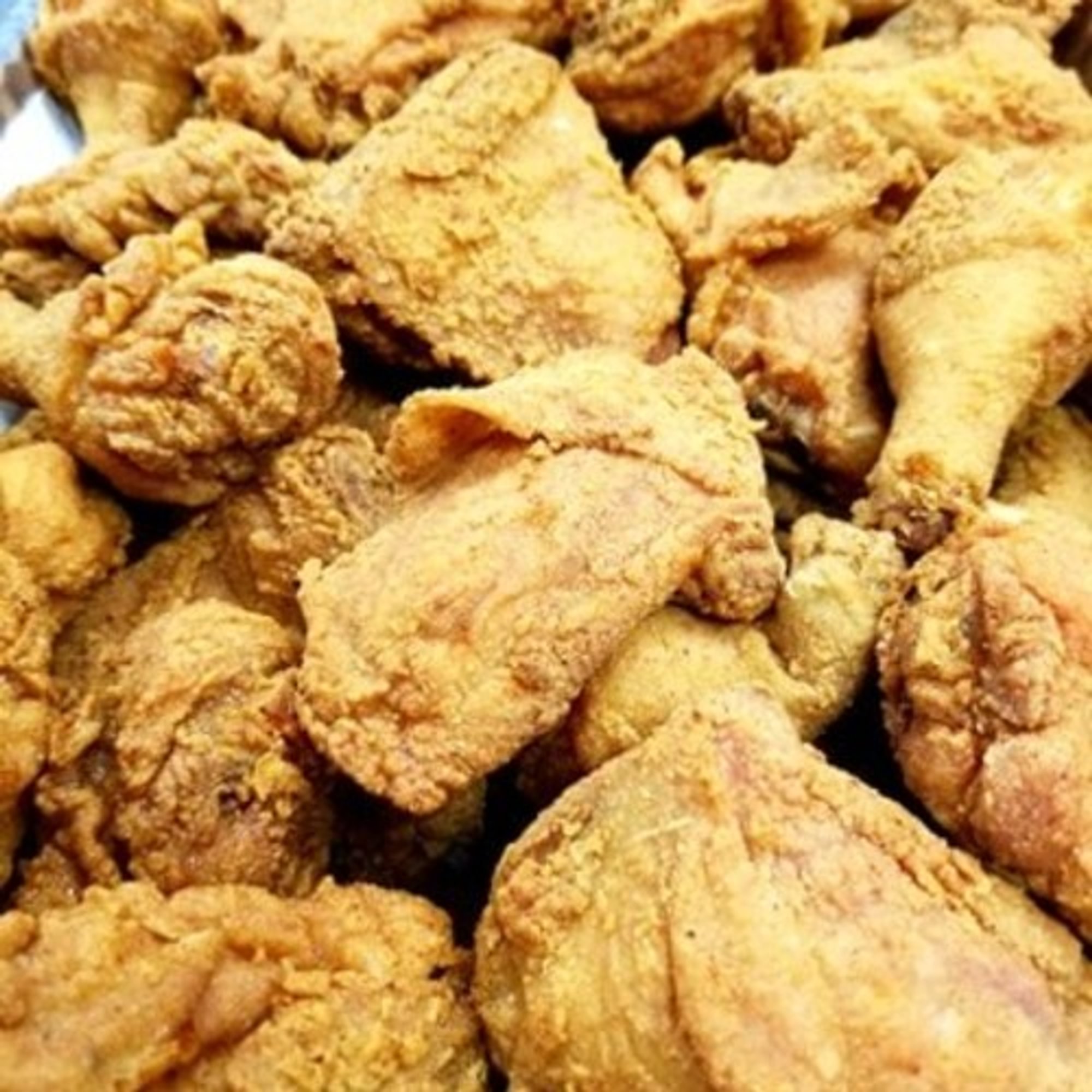 25 Pcs Mixed Legs, Thighs, & Wings (with Fries)