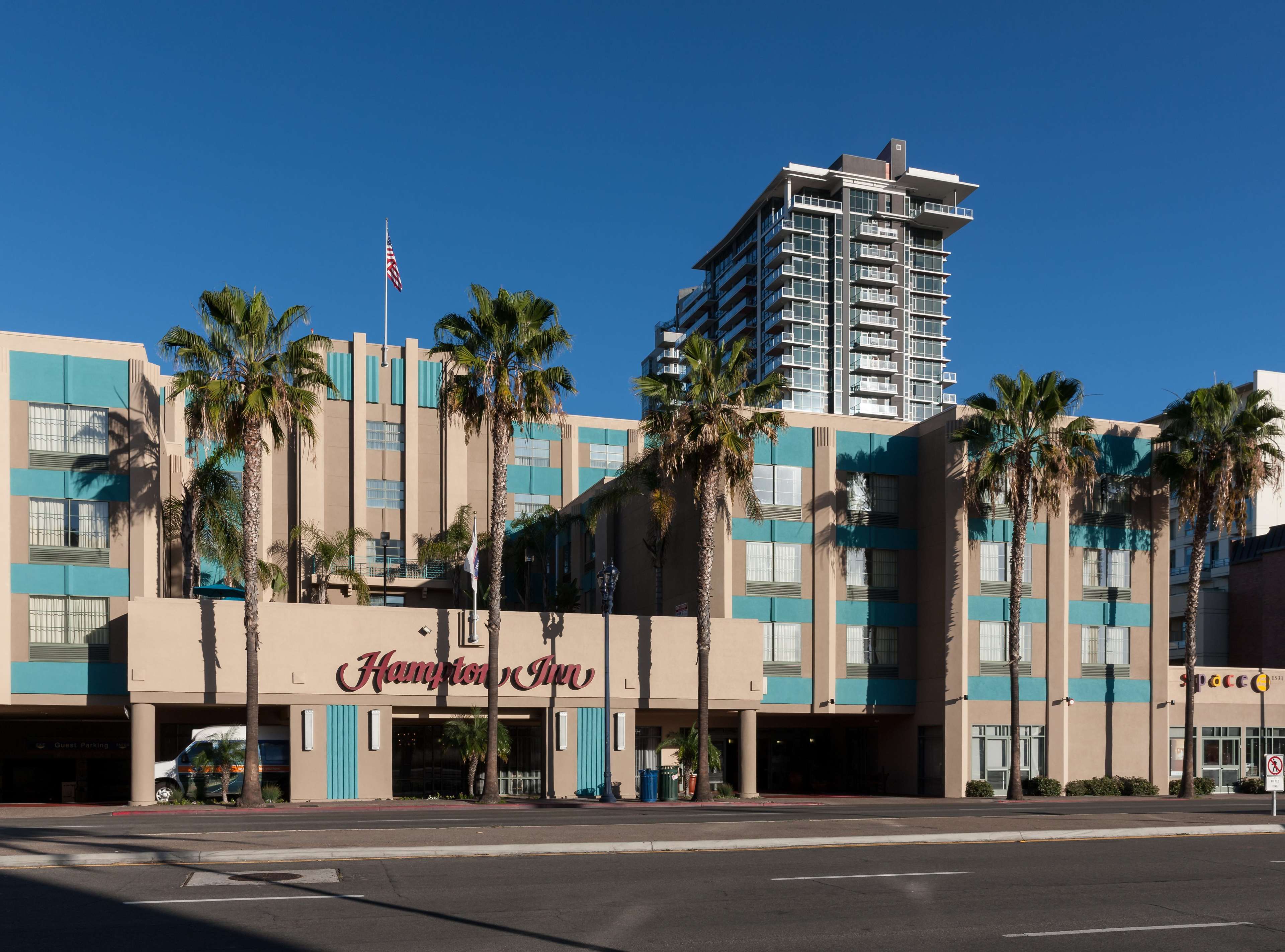 Hampton Inn San Diego-Downtown Photo