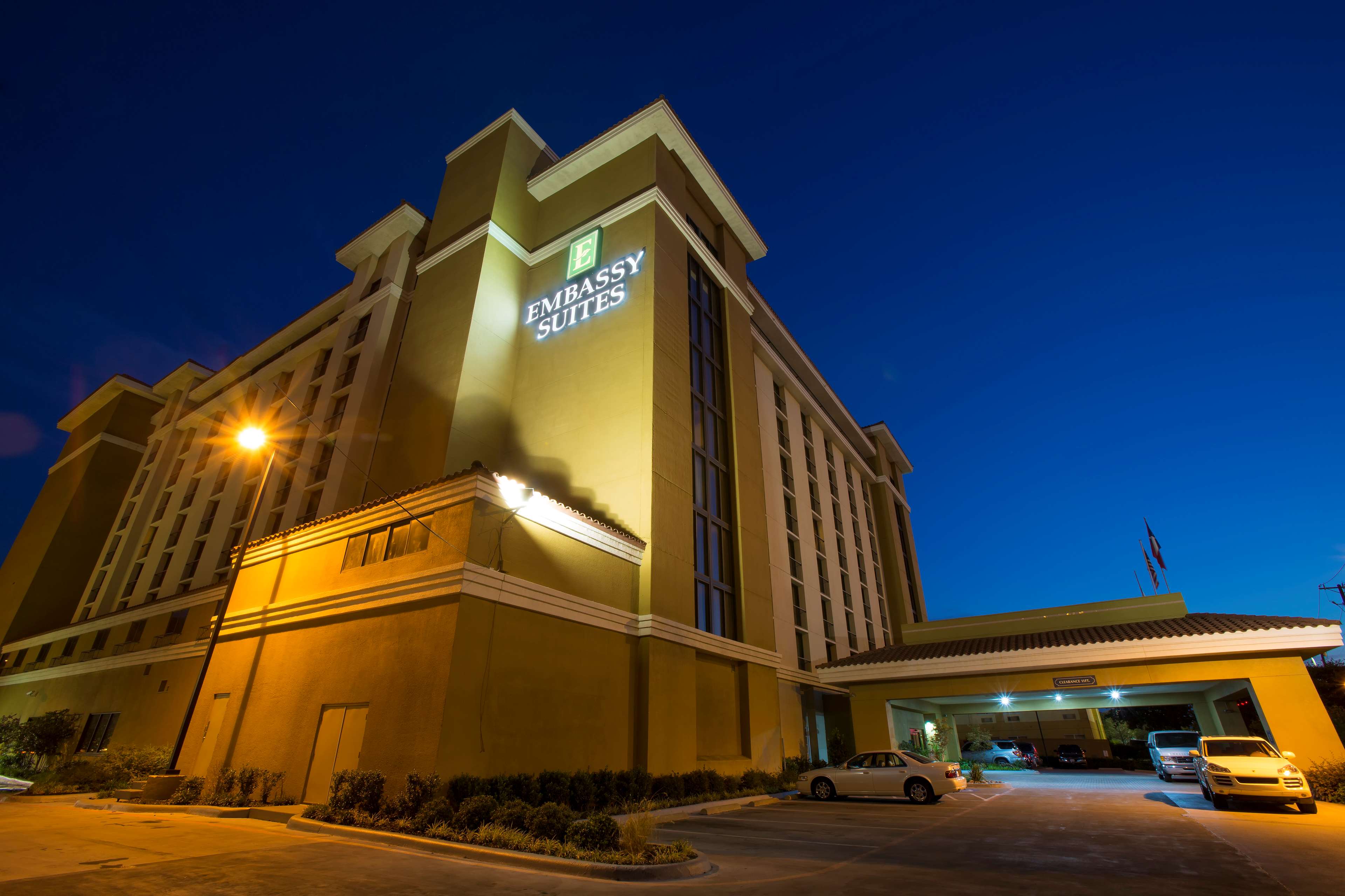 Embassy Suites by Hilton Dallas Park Central Area - 13131 North Central