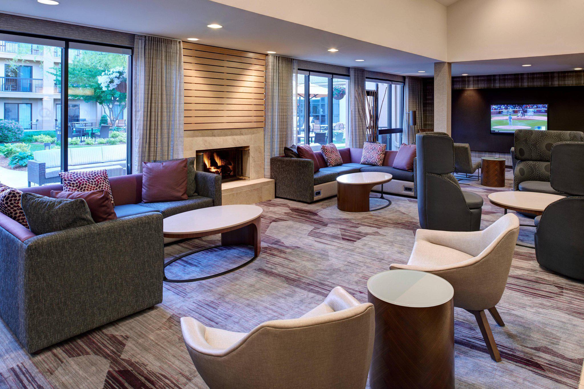 Courtyard by Marriott Des Moines West/Clive Photo
