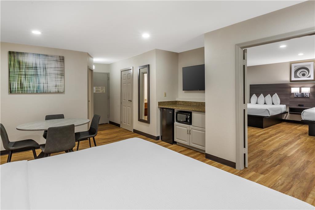 Best Western Mystic Hotel Image