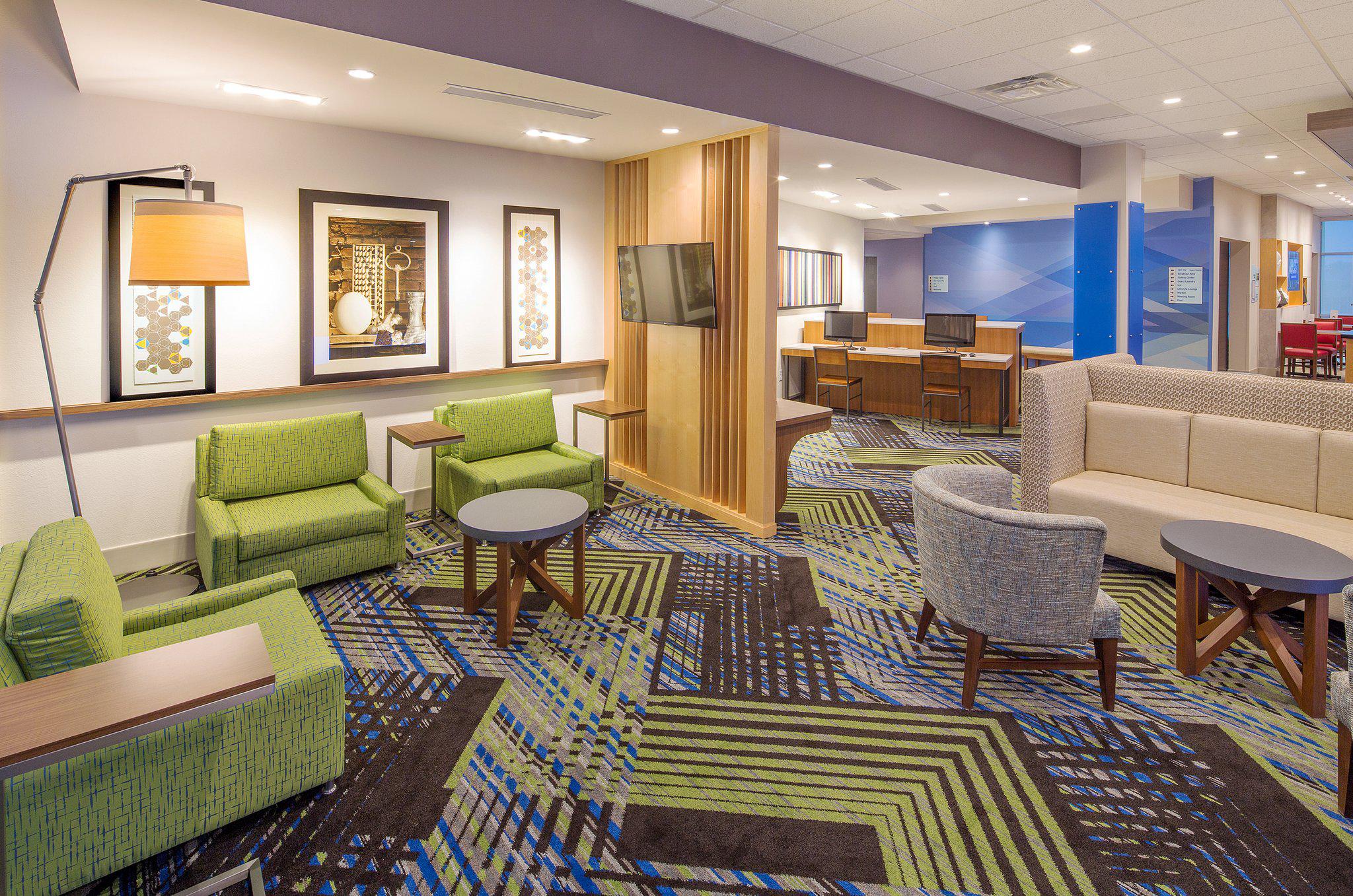 Holiday Inn Express & Suites Indianapolis NW - Zionsville Photo