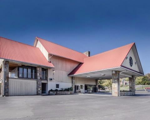 Hotel in TN Dandridge 37725 Rodeway Inn 531 Patriot Drive (865)397-9437