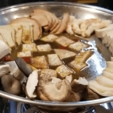 H4. Green Lotus Special Hotpot