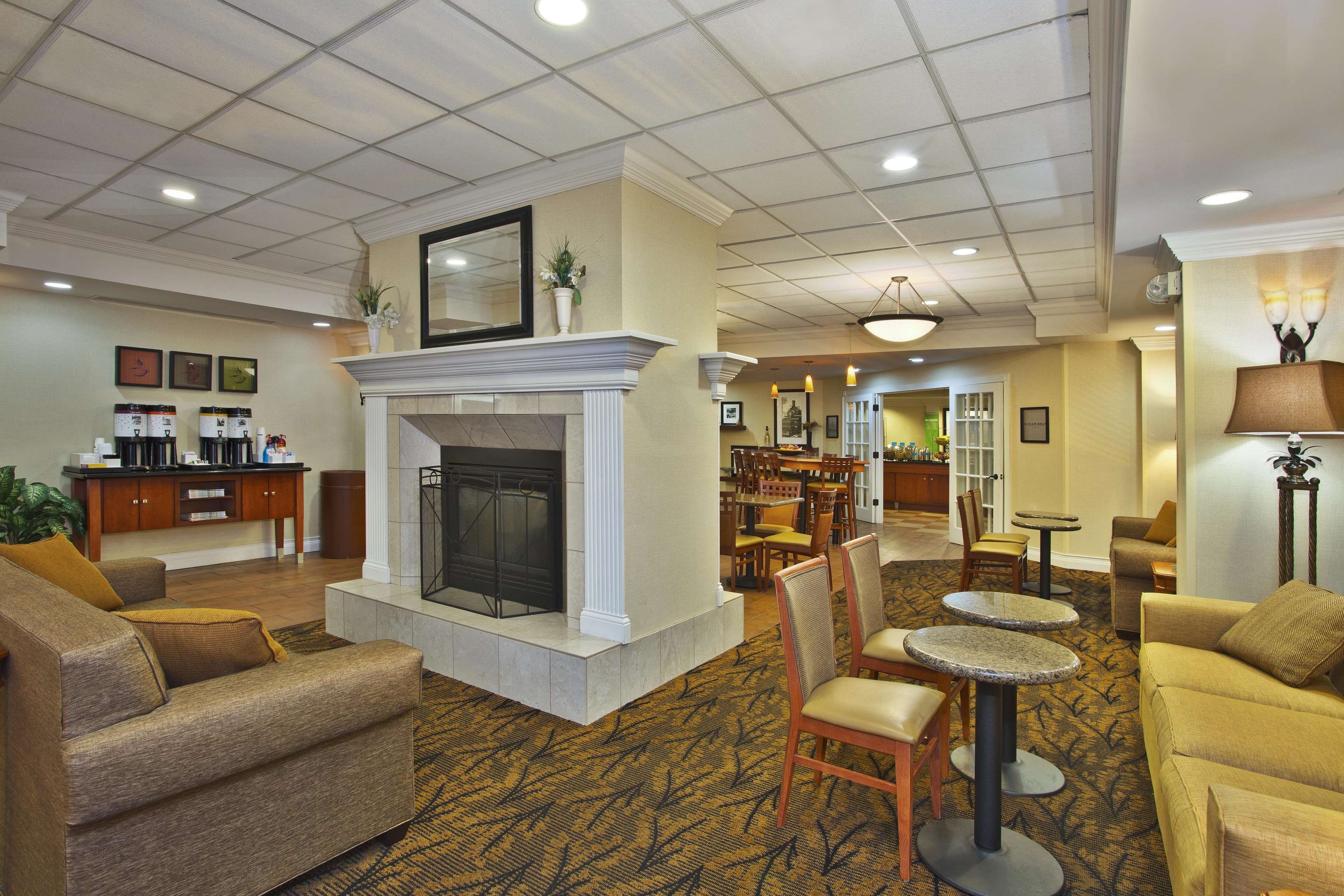 Hampton Inn Anderson Photo