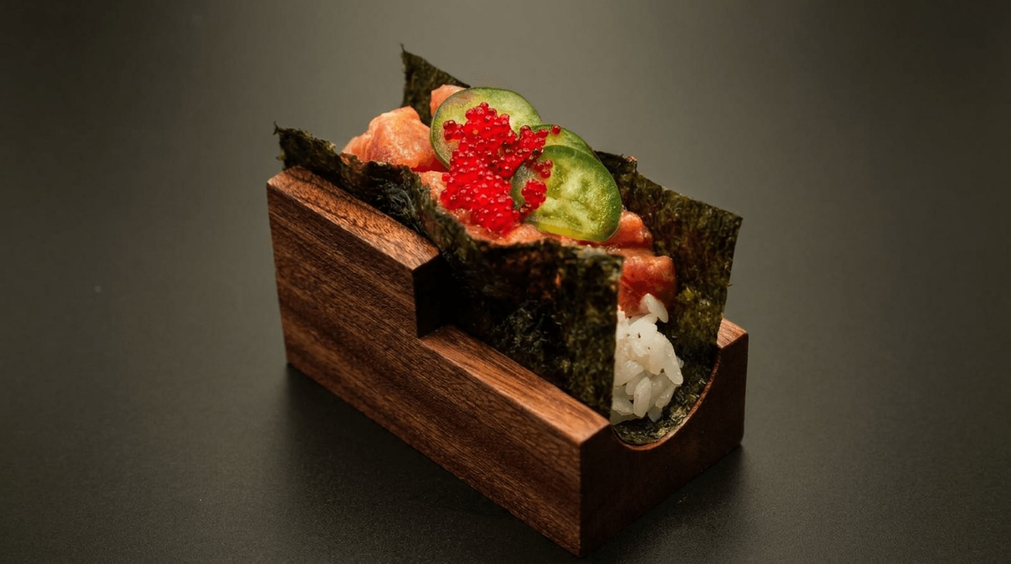 Maguro Hand Roll