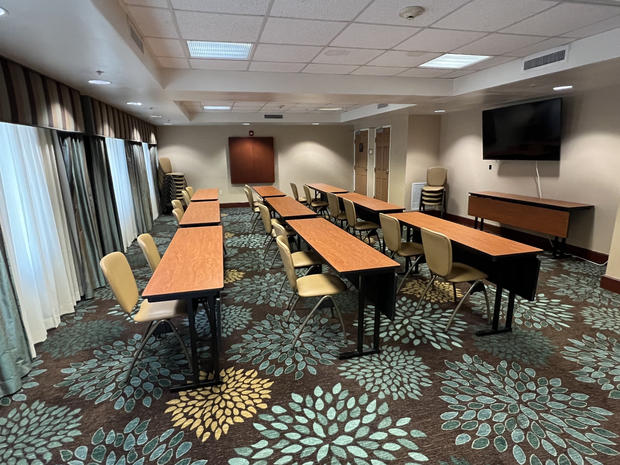 Staybridge Suites Fayetteville/Univ of Arkansas by IHG Image