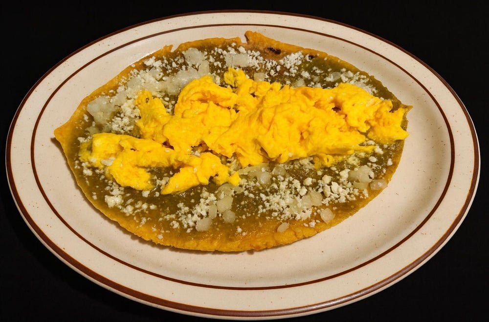 Huarache con Huevo