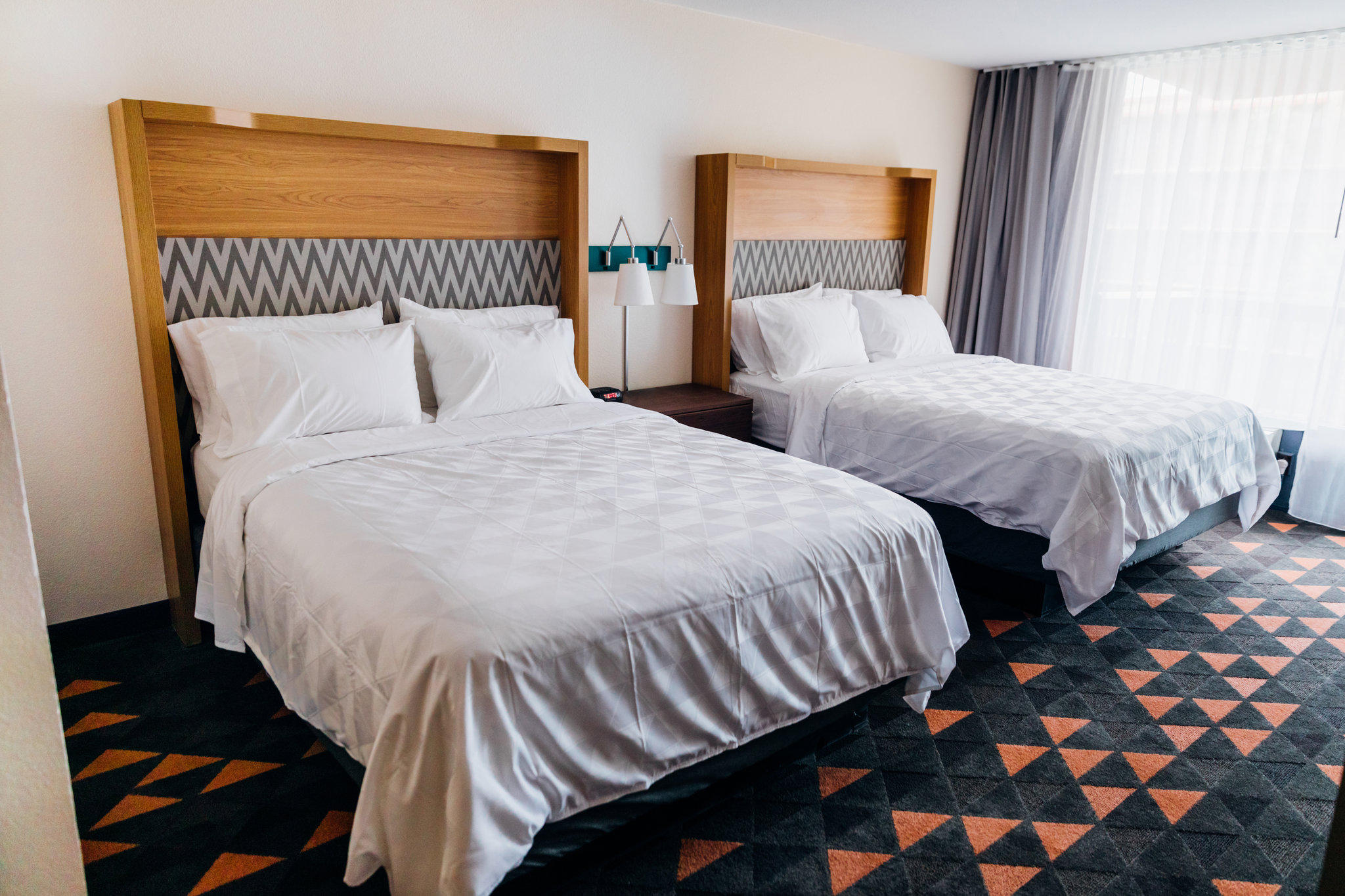 Holiday Inn & Suites Phoenix-Mesa/Chandler Photo