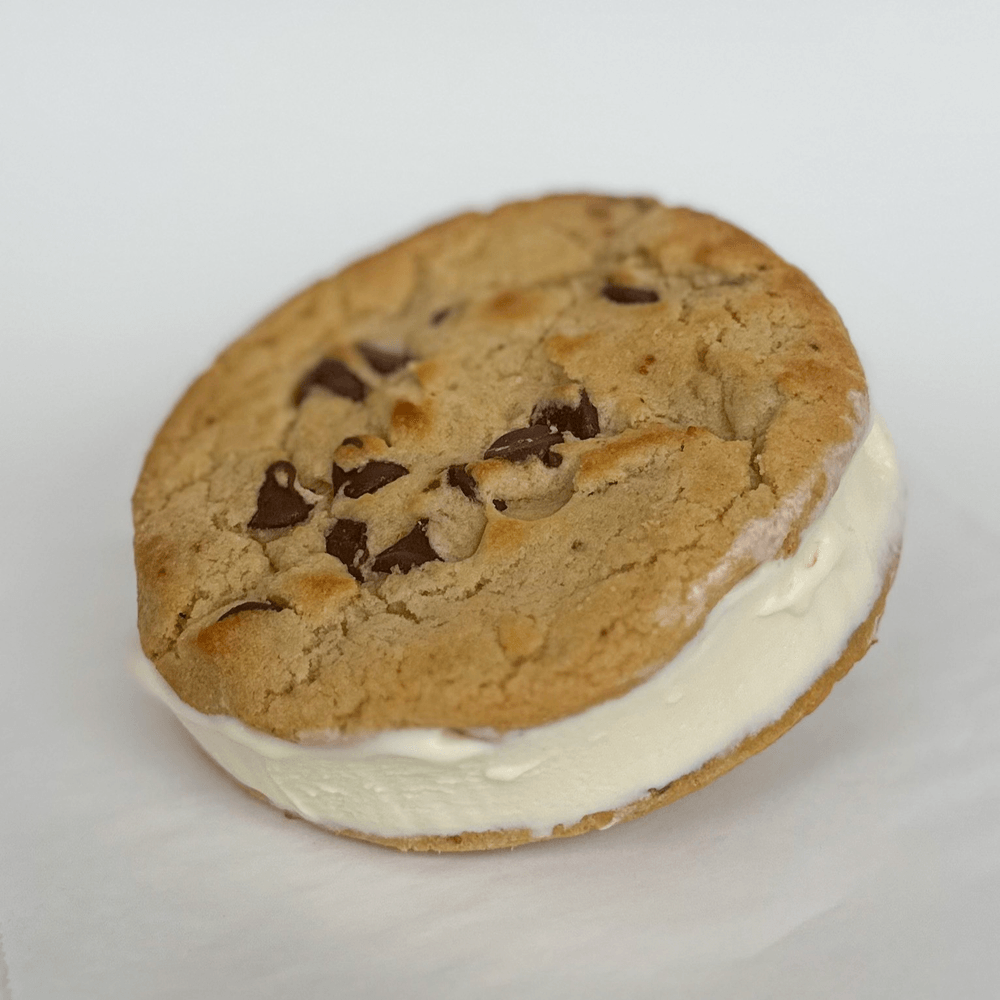 Cookie Custard Sandwich