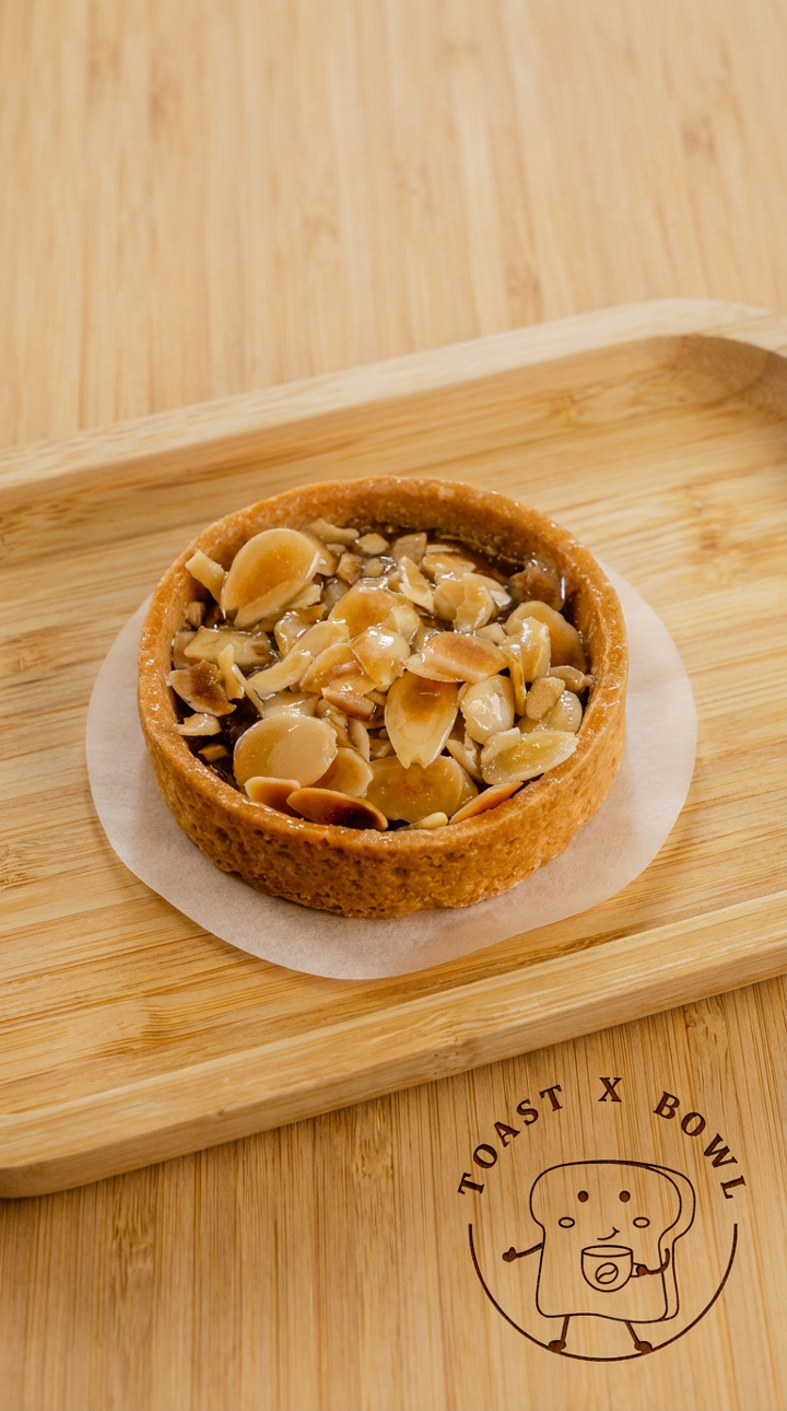 Almond & Dates Vegan Tart