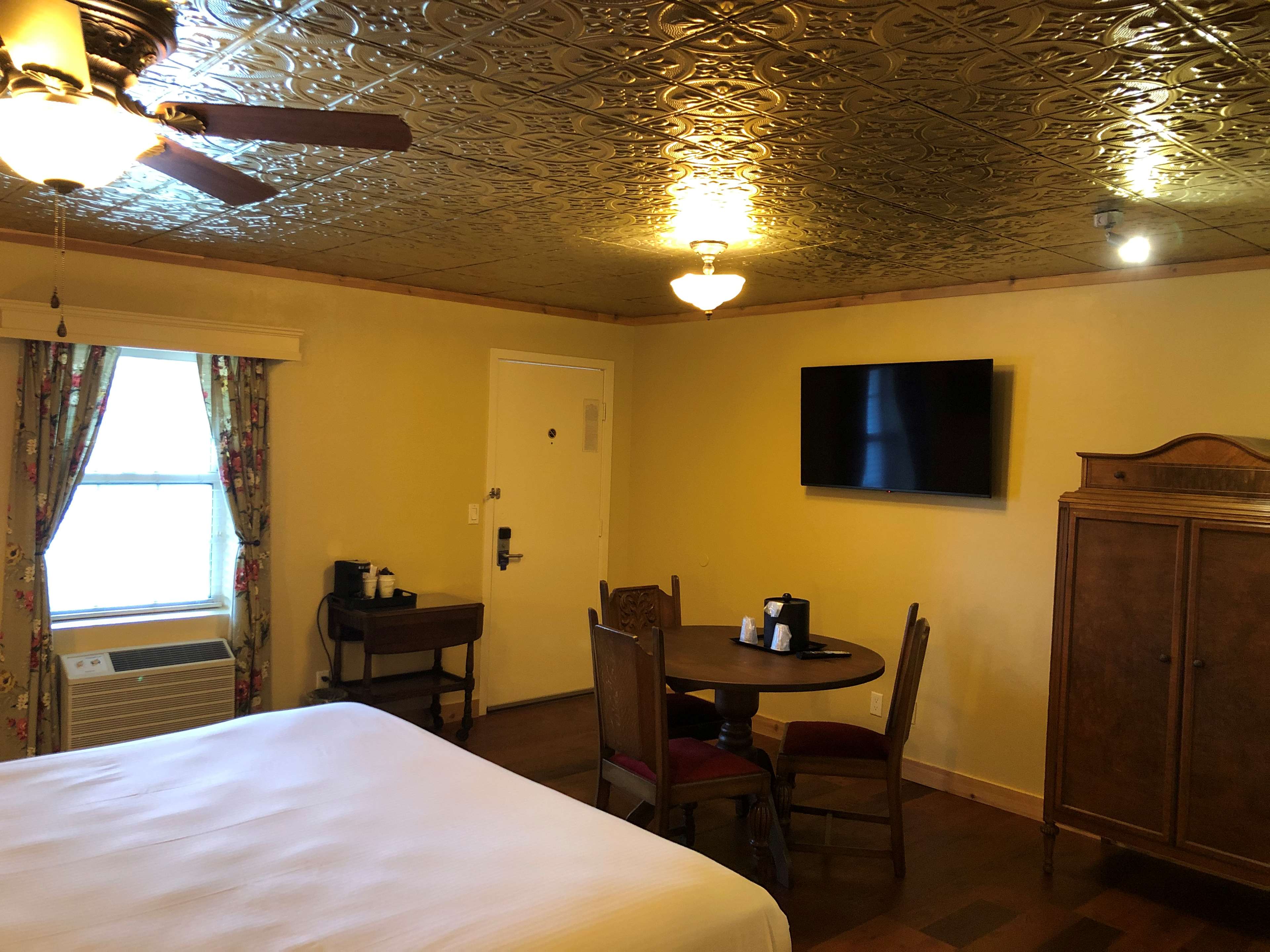 BEST WESTERN Route 66 Rail Haven - Guest room