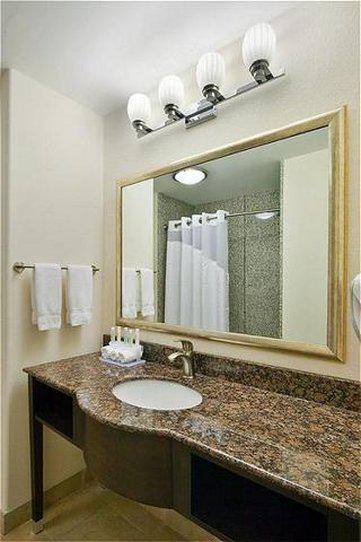 Holiday Inn Express & Suites Atlanta Southwest-Fairburn Photo