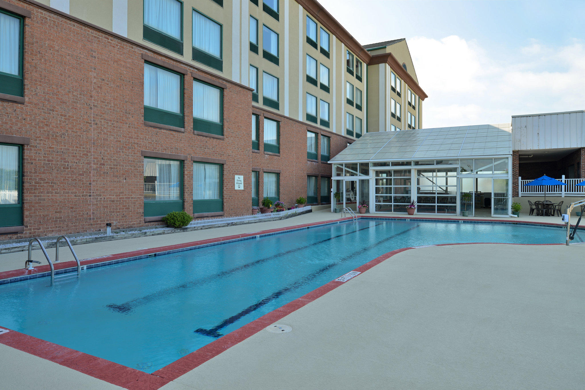 Holiday Inn Express & Suites Ocean City Photo