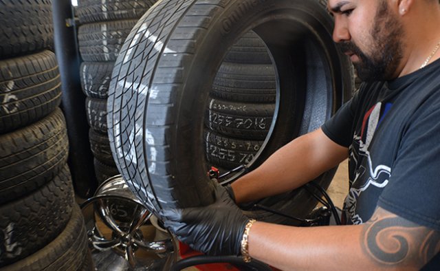 Ortiz Tire Shop Photo