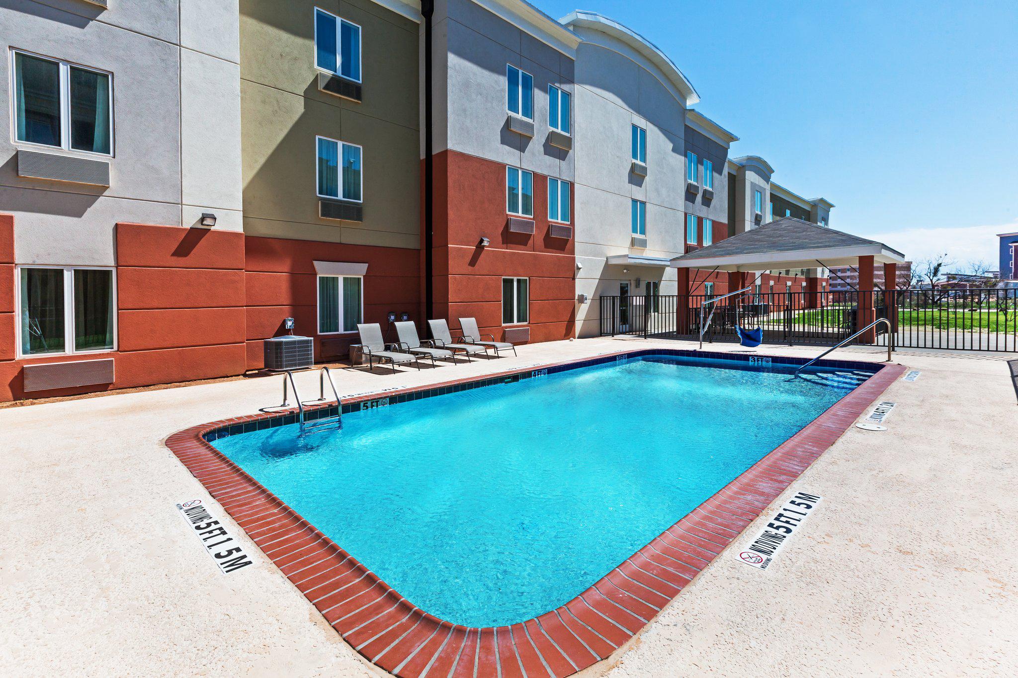 Candlewood Suites San Angelo TX Photo