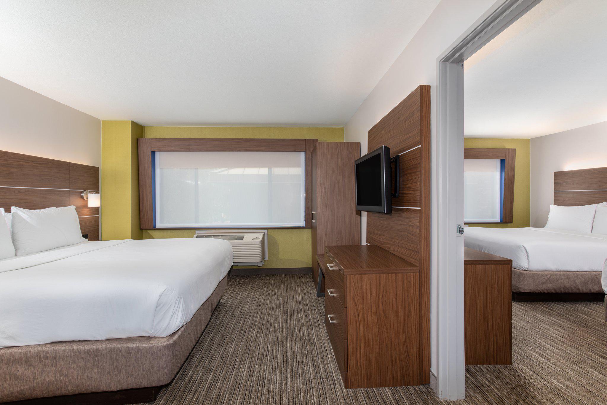 Holiday Inn Express & Suites Phoenix Tempe - University Photo