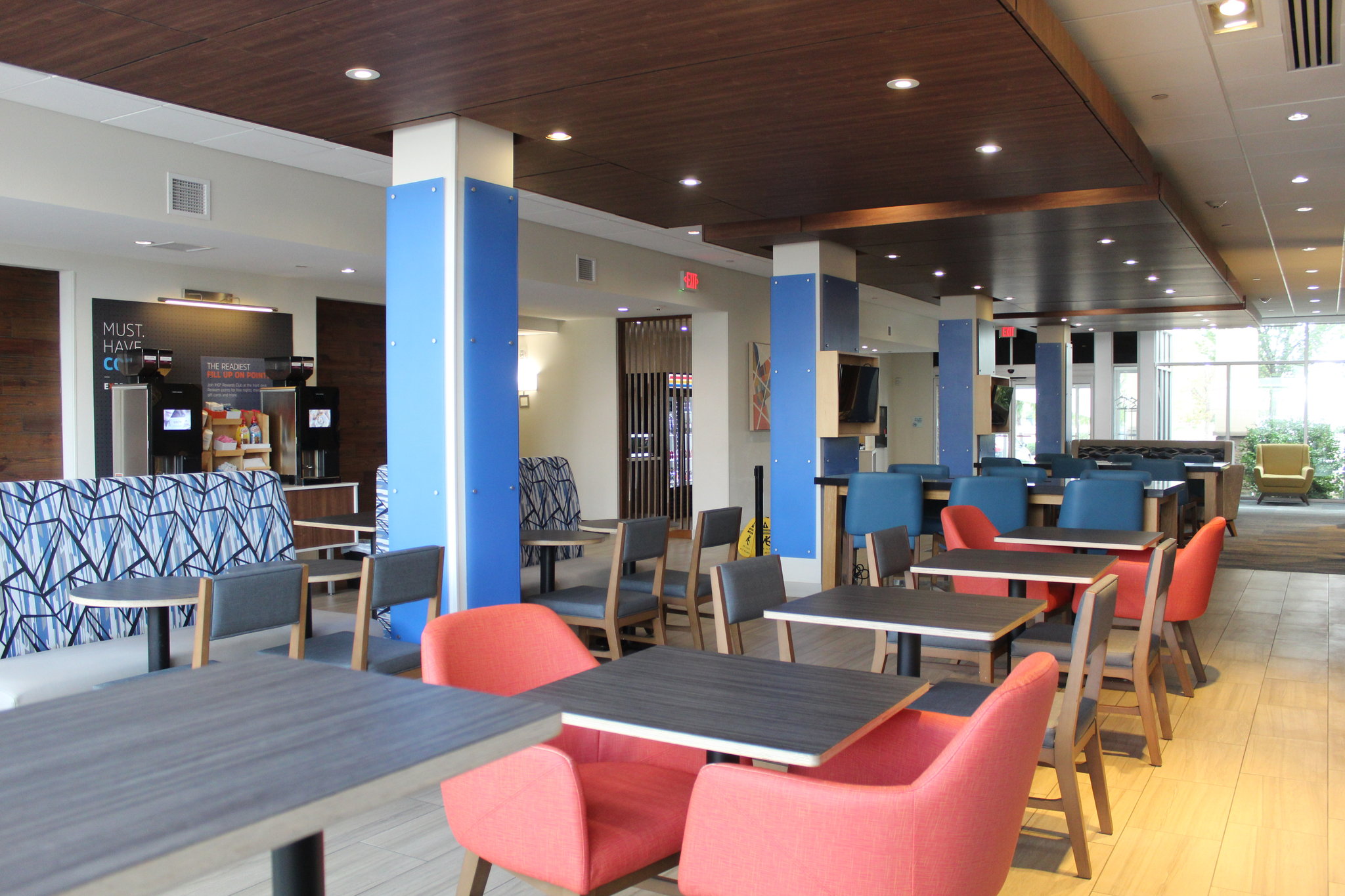 Holiday Inn Express & Suites Roswell by IHG Image