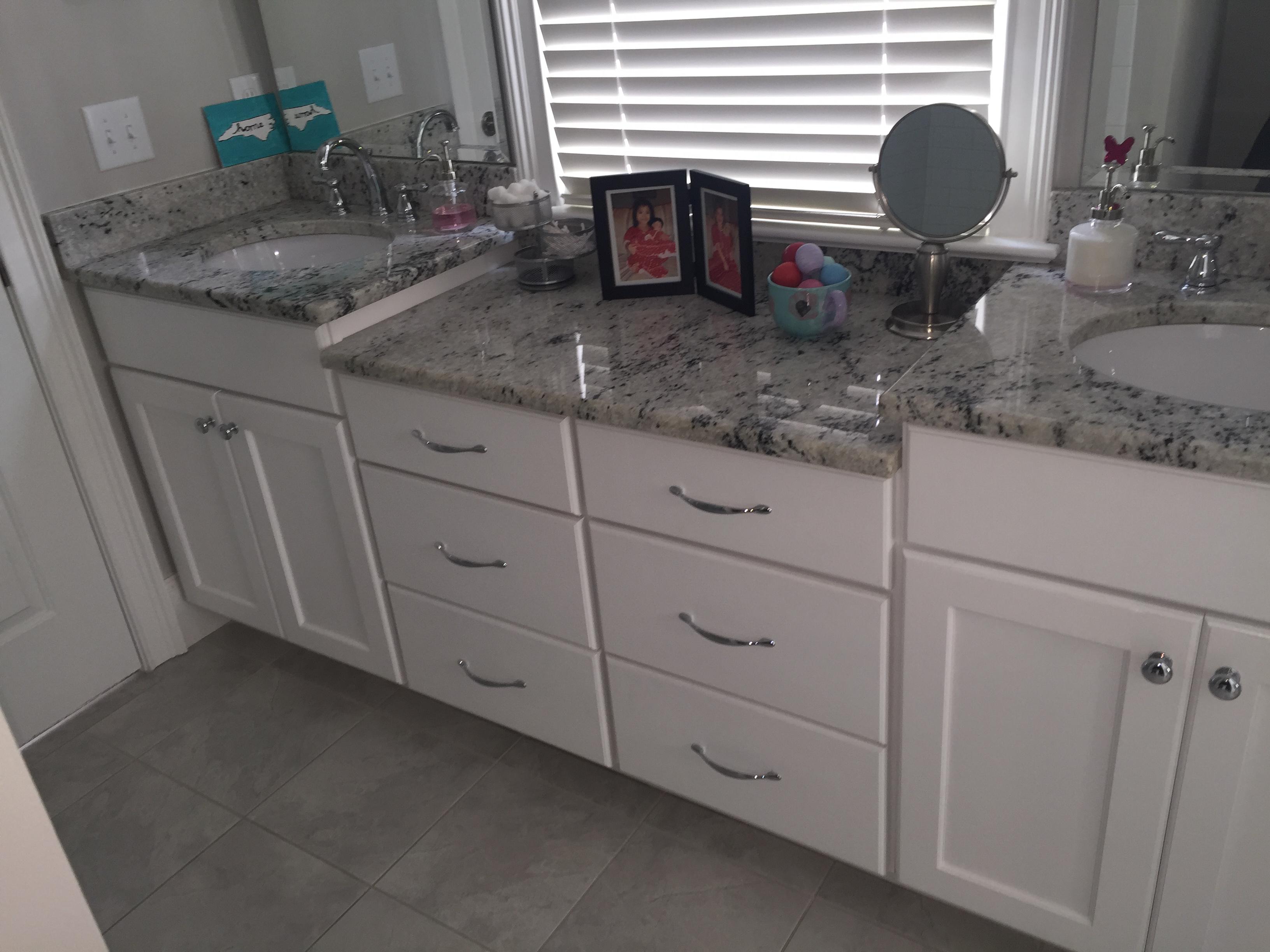 Triangle Cabinets &amp; Renovations Logo