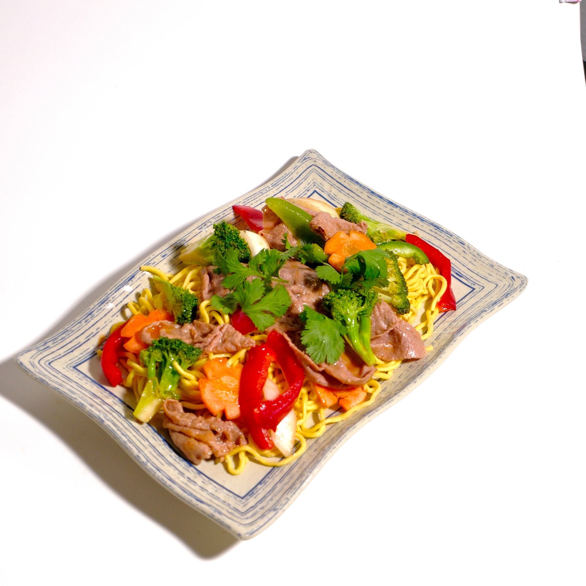 Beef Stir-Fried Noodles / Mì/Phở Xào Bò