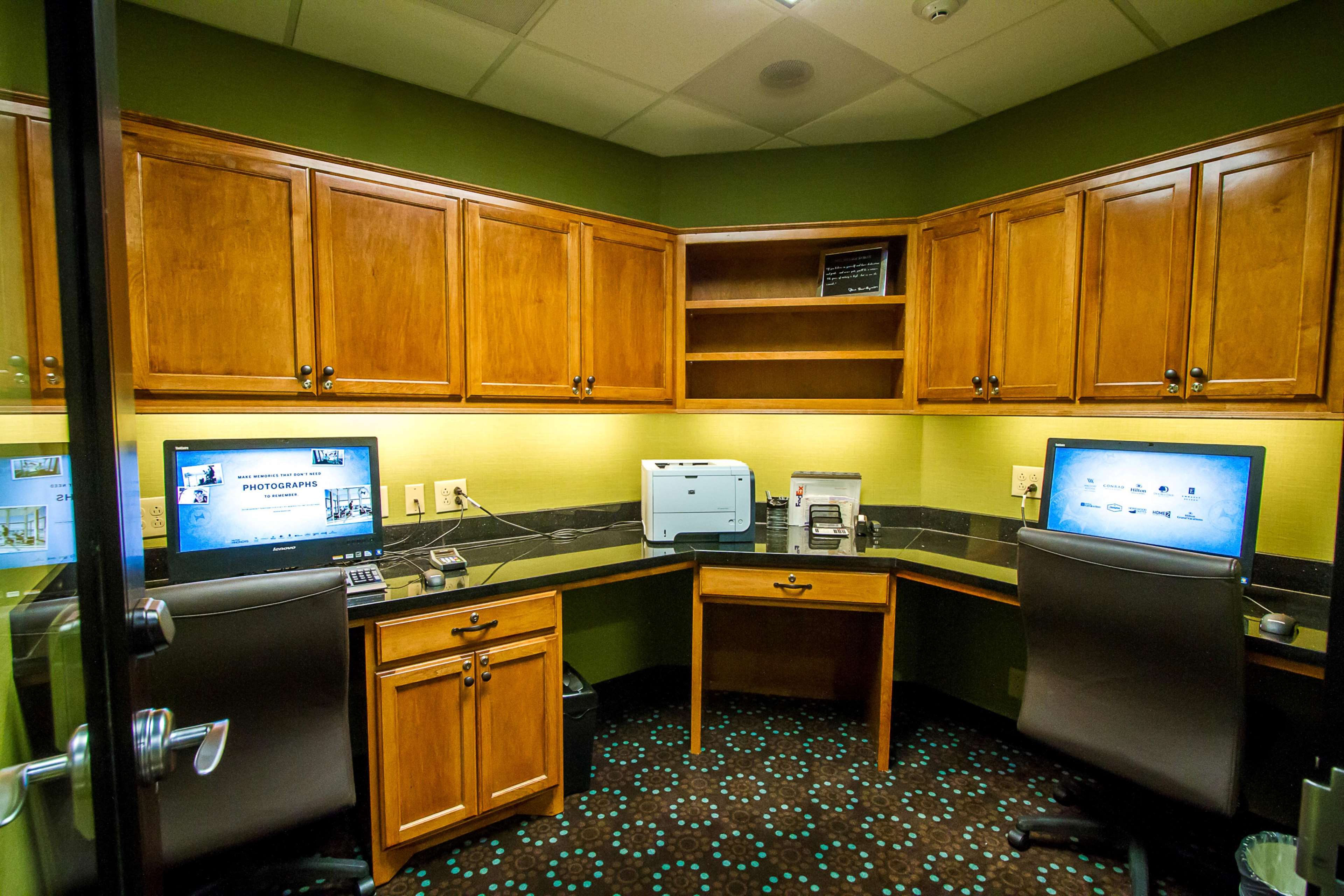 Hampton Inn Fayetteville Photo