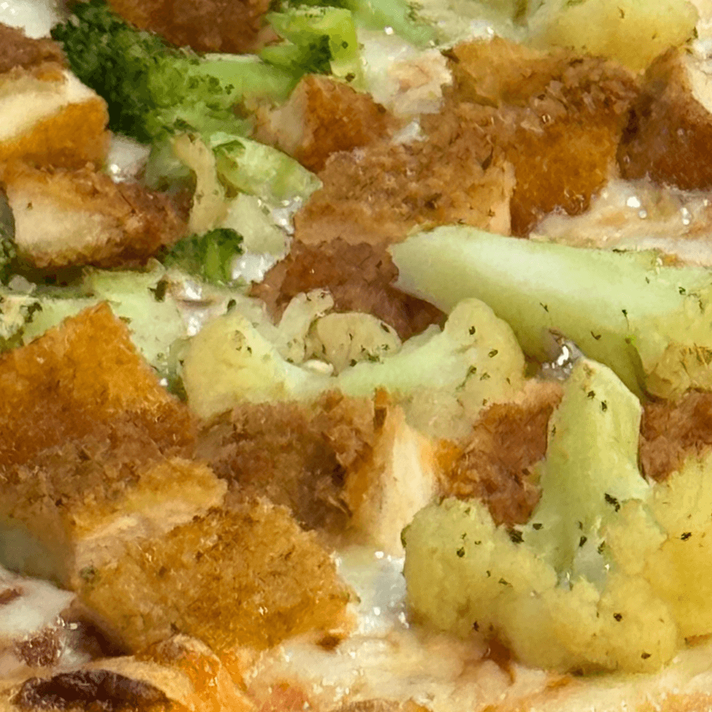 Chicken & Broccoli Pizza