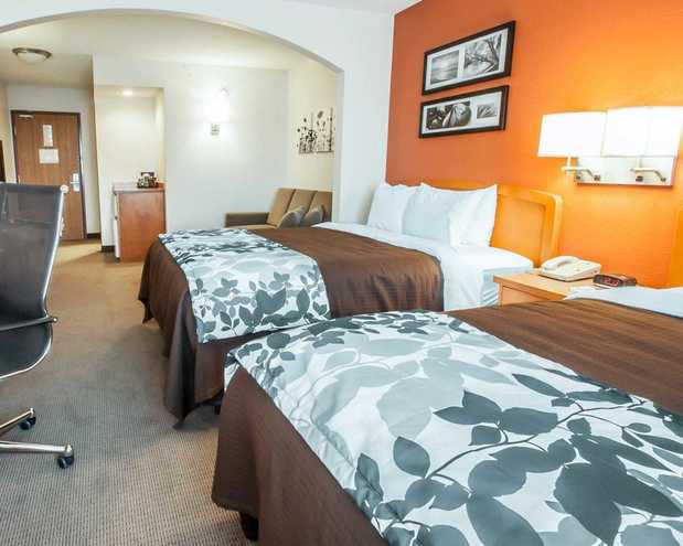 Images Sleep Inn & Suites Lake of the Ozarks
