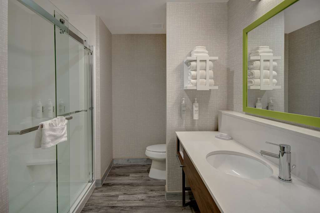 Hampton Inn & Suites Ontario Rancho Cucamonga Image