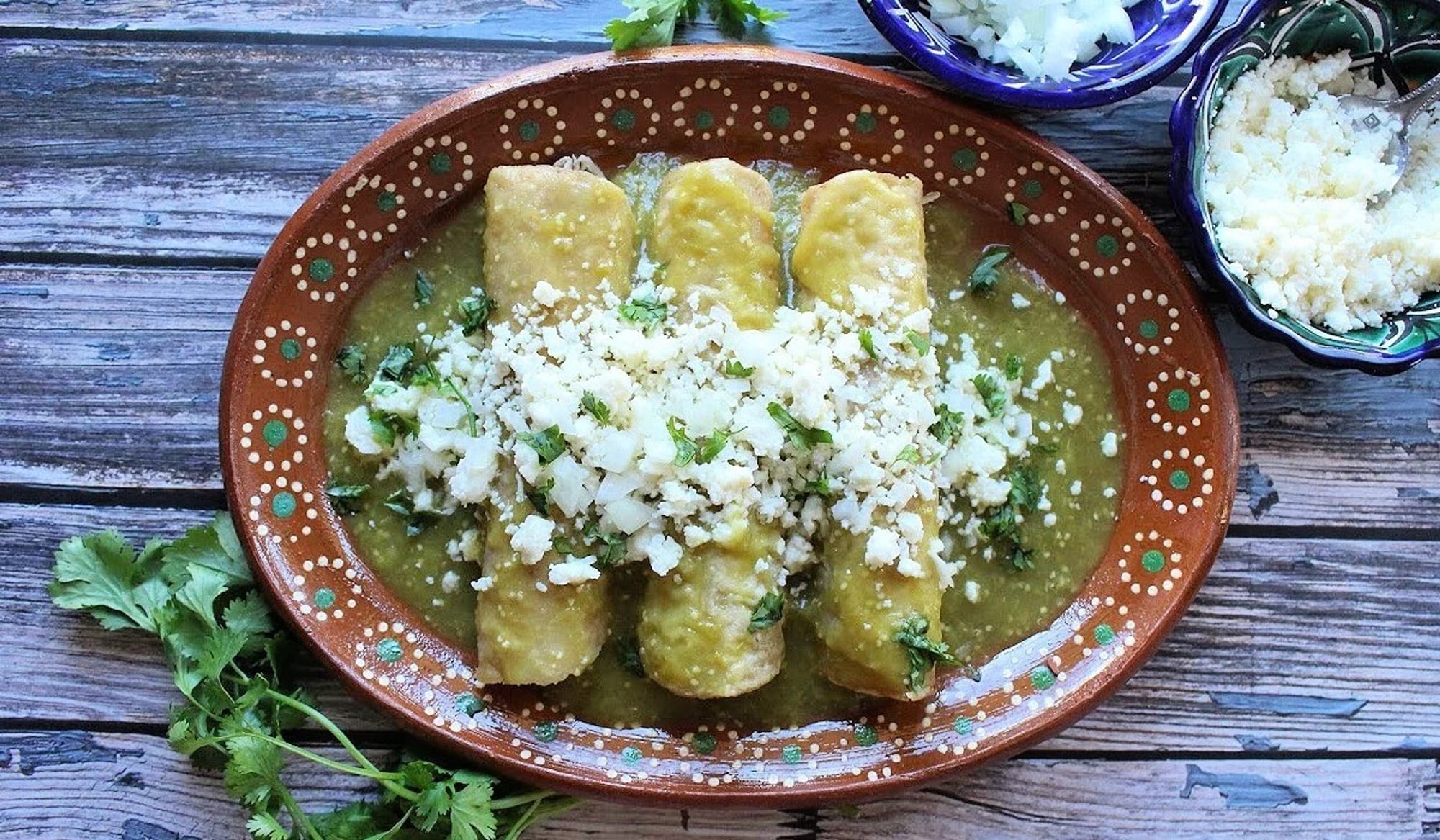 L Enchiladas Verdes (2)