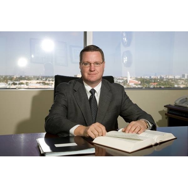 Patrick Giunta, P.A. Logo