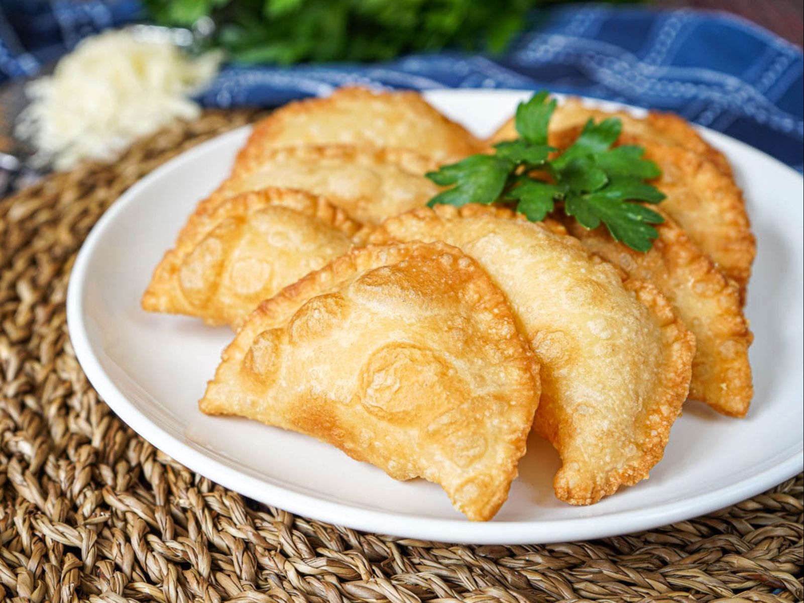 *Pastel Queijo