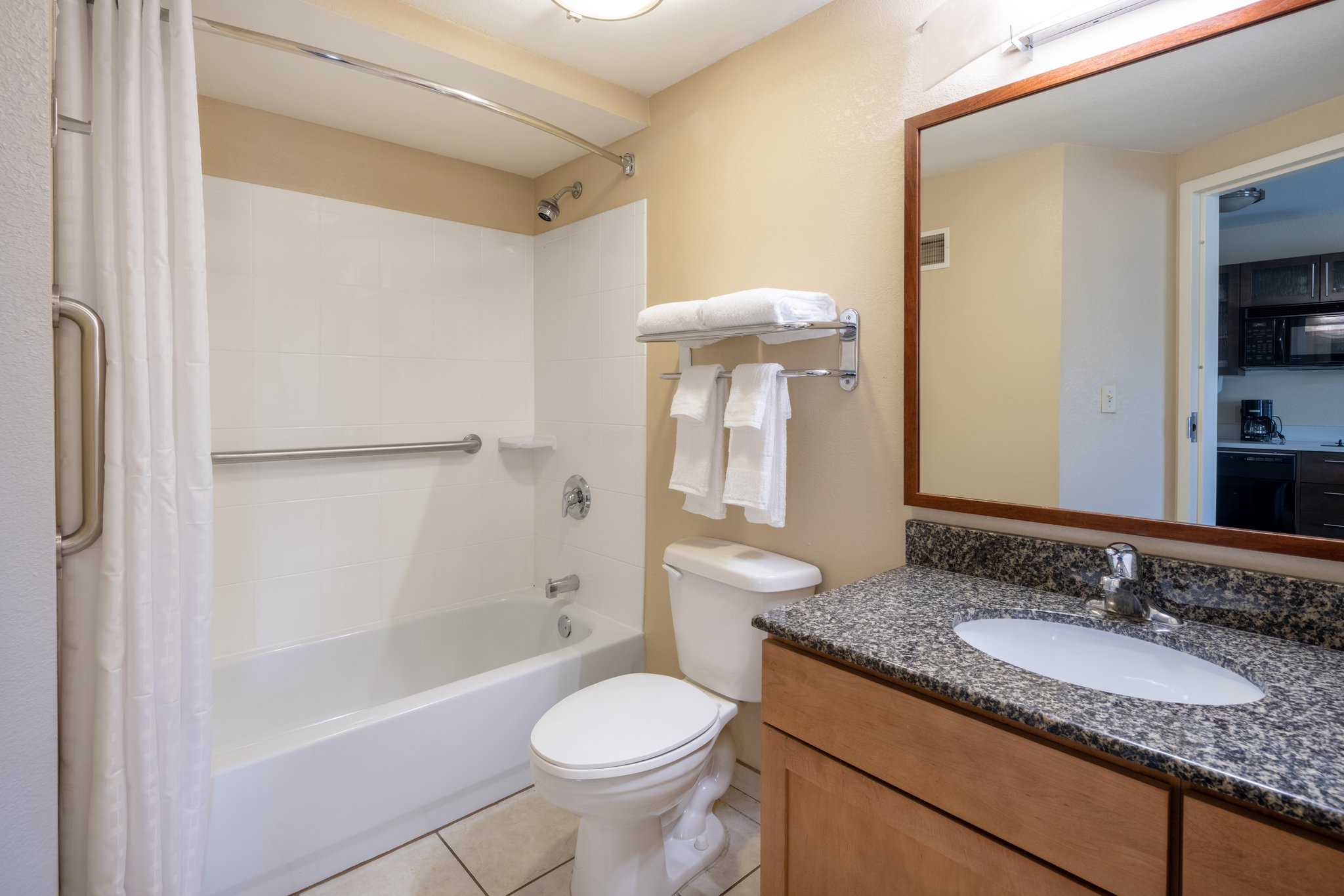 Candlewood Suites Windsor Locks Bradley Arpt by IHG Image