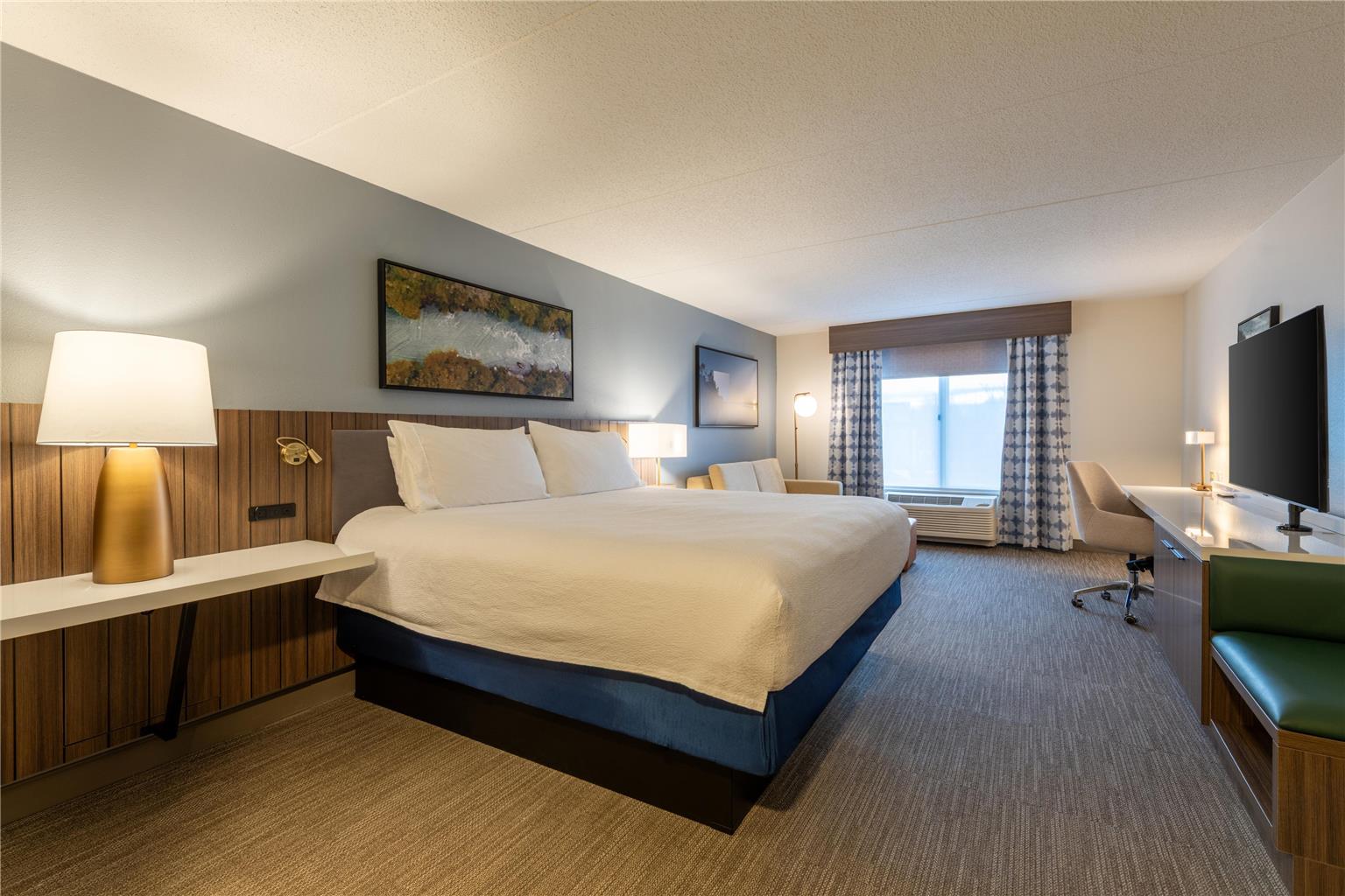 Hilton Garden Inn Auburn Riverwatch Image