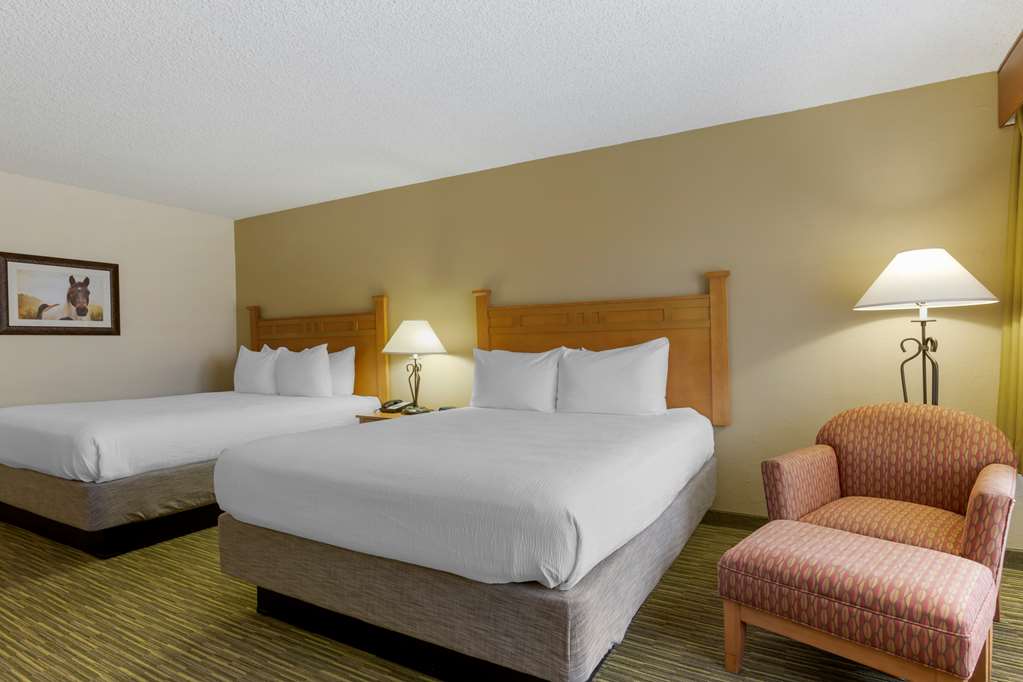 Best Western Paint Pony Lodge Image