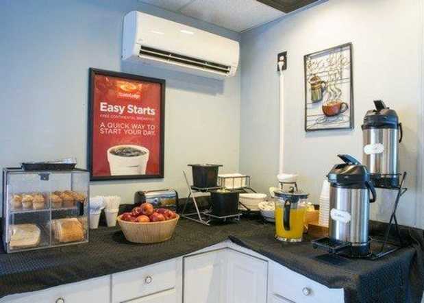 Images Econo Lodge Seaside Heights - Toms River East