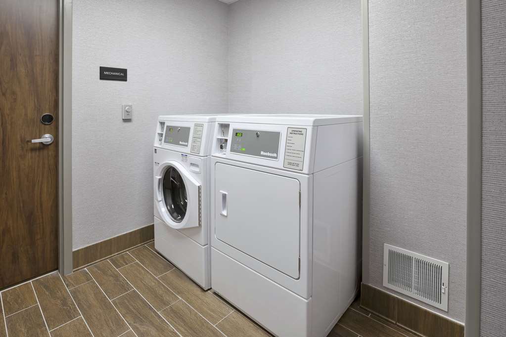 Hampton Inn & Suites Grandville Grand Rapids South Image